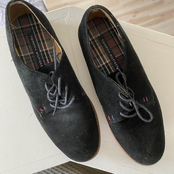 Tommy Hilfiger Honeybee Black Oxford Flat Sz 8M - Picture 2 of 9